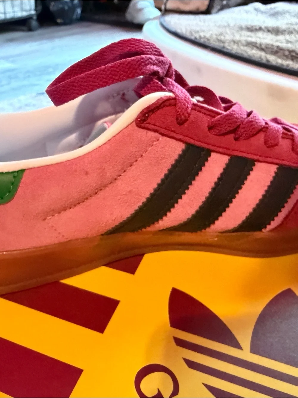 Gucci Pink Suede Sneakers with Green Logo Heel